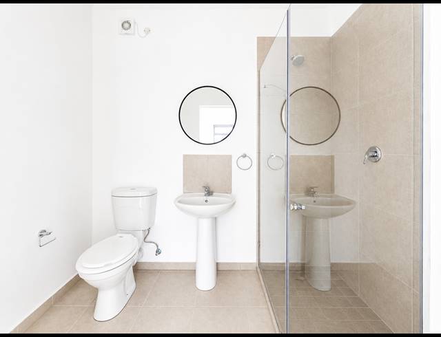 2 BEDROOM APARTMENT FOR SALE IN WATERFALL